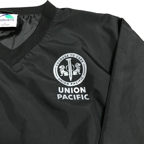 Vintage Union Pacific Railroad Men’s Black Windbreaker Size Large Augusta Sports - Picture 3 of 6
